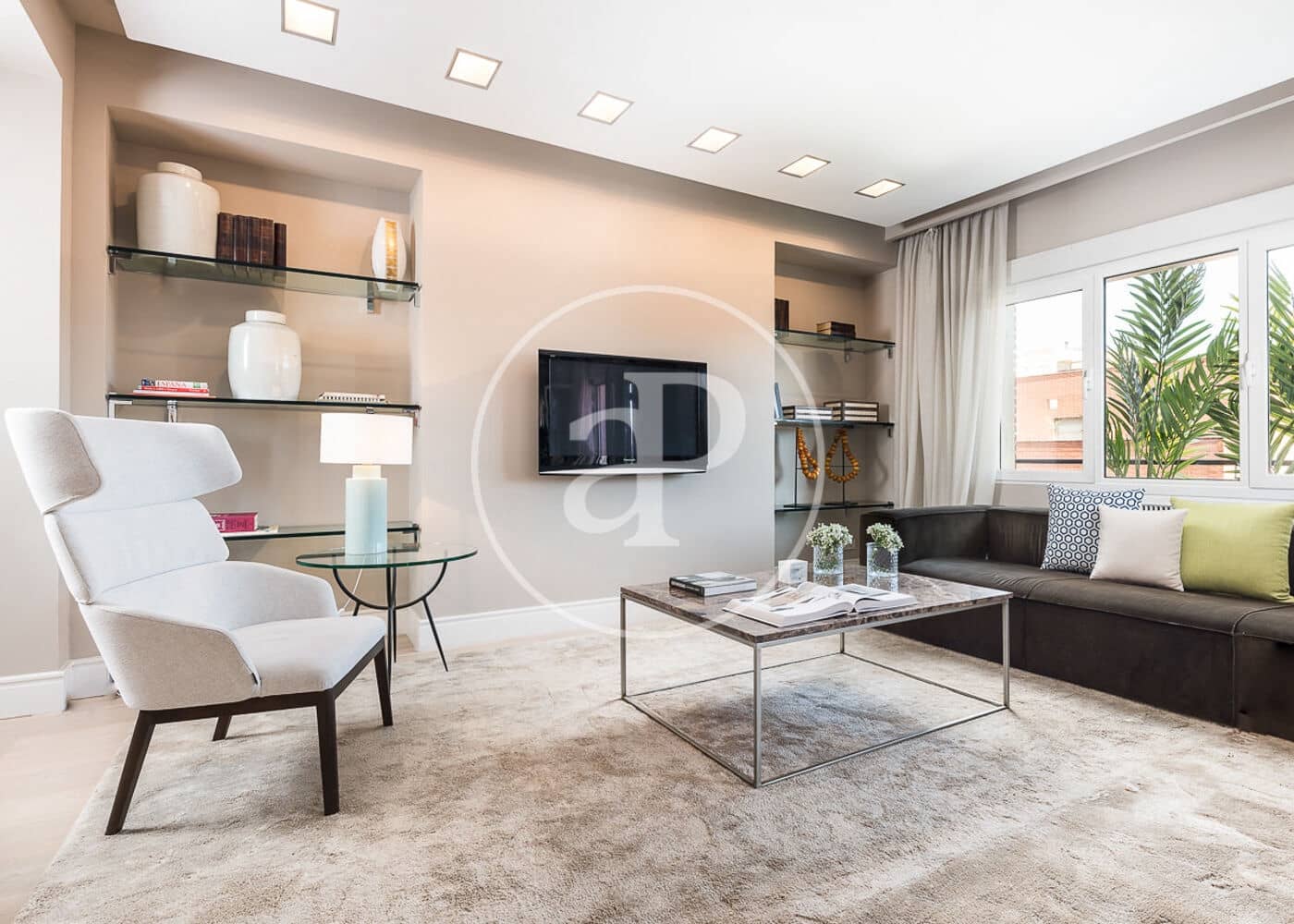 Appartement de 4 chambres à louer à Madrid ville - 7 000 € (Ref: 9831544)