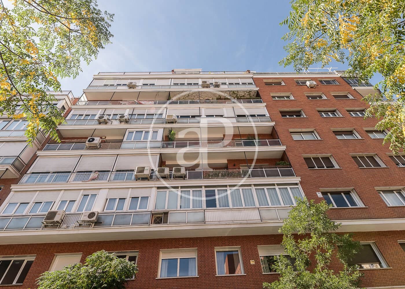 Appartement de 4 chambres à louer à Madrid ville - 7 000 € (Ref: 9831544)