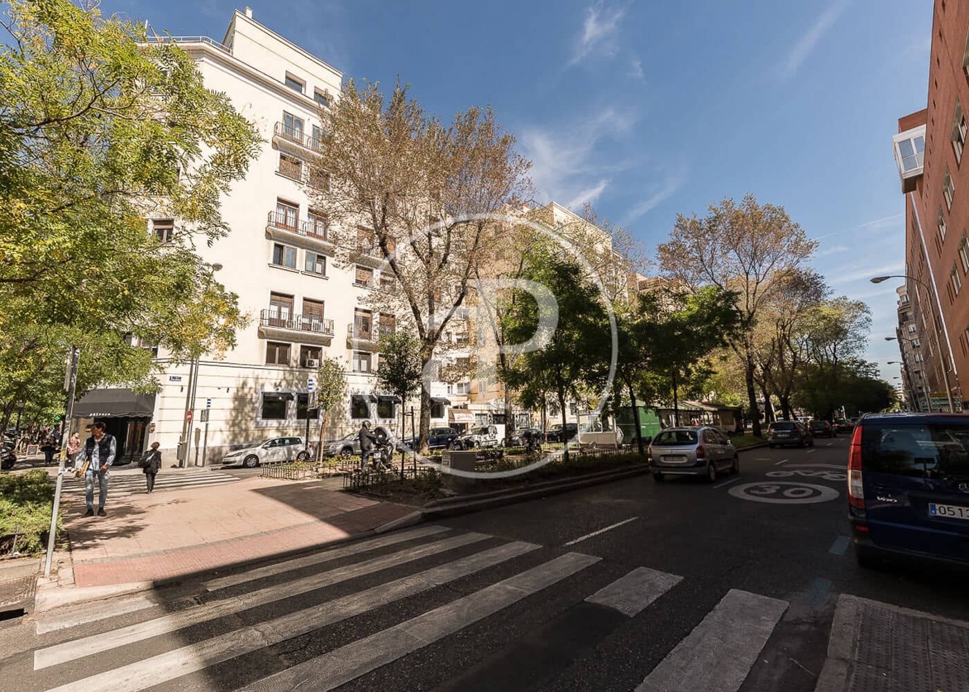 Appartement de 4 chambres à louer à Madrid ville - 7 000 € (Ref: 9831544)
