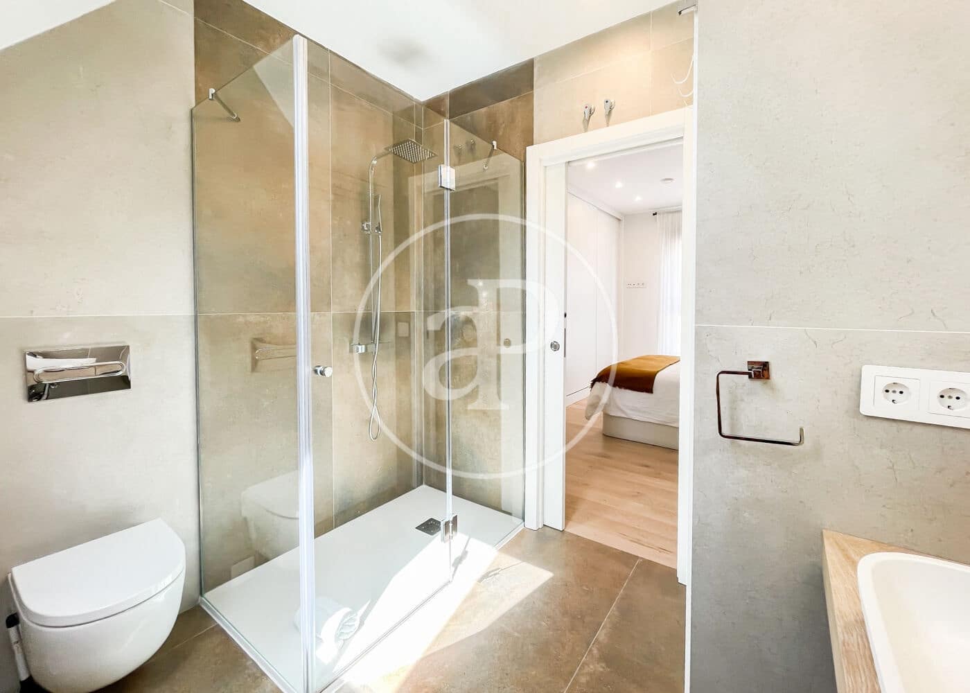 2 soverom Leilighet til leie i Madrid by - € 3 400 (Ref: 9831545)