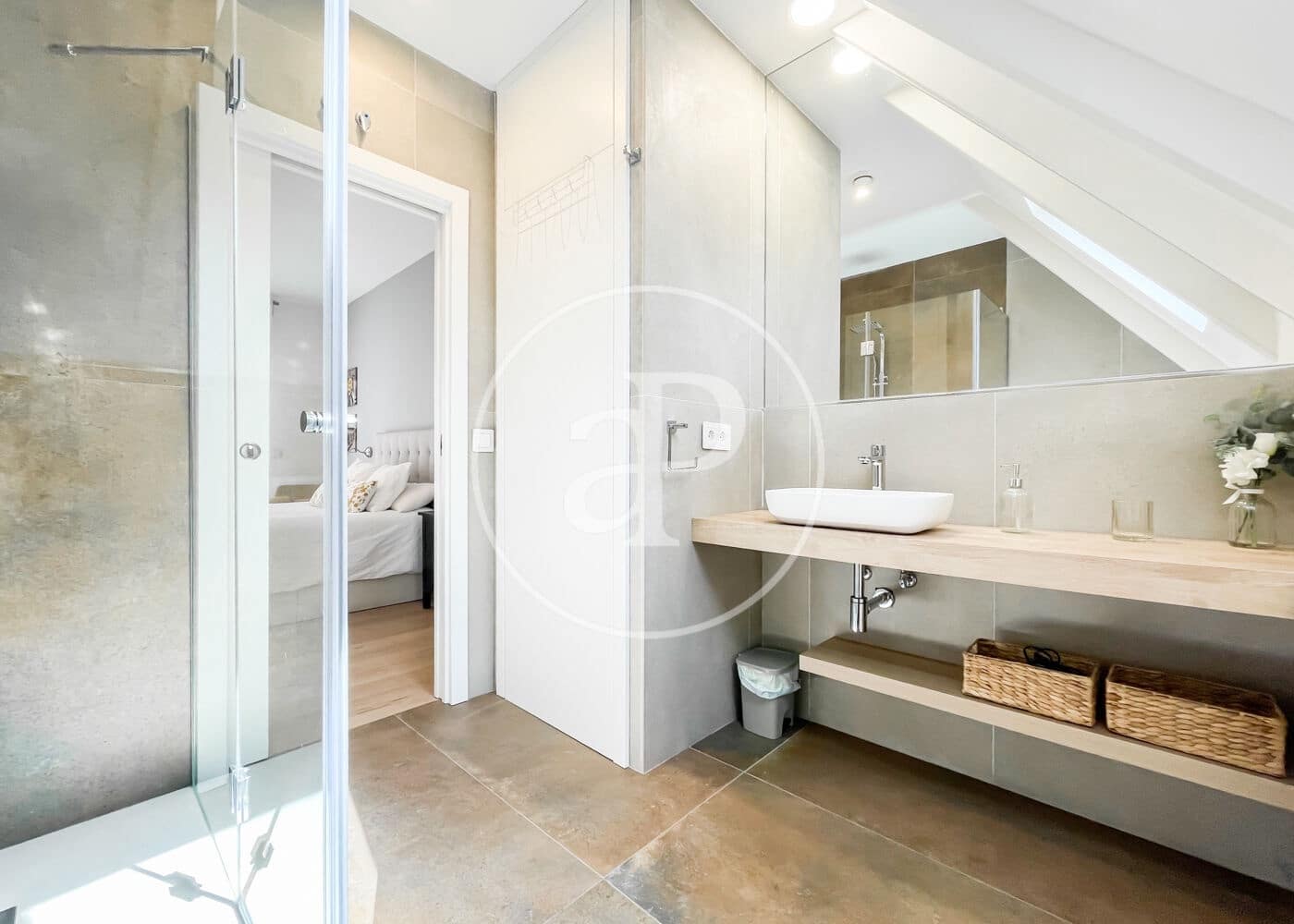 2 soverom Leilighet til leie i Madrid by - € 3 400 (Ref: 9831545)