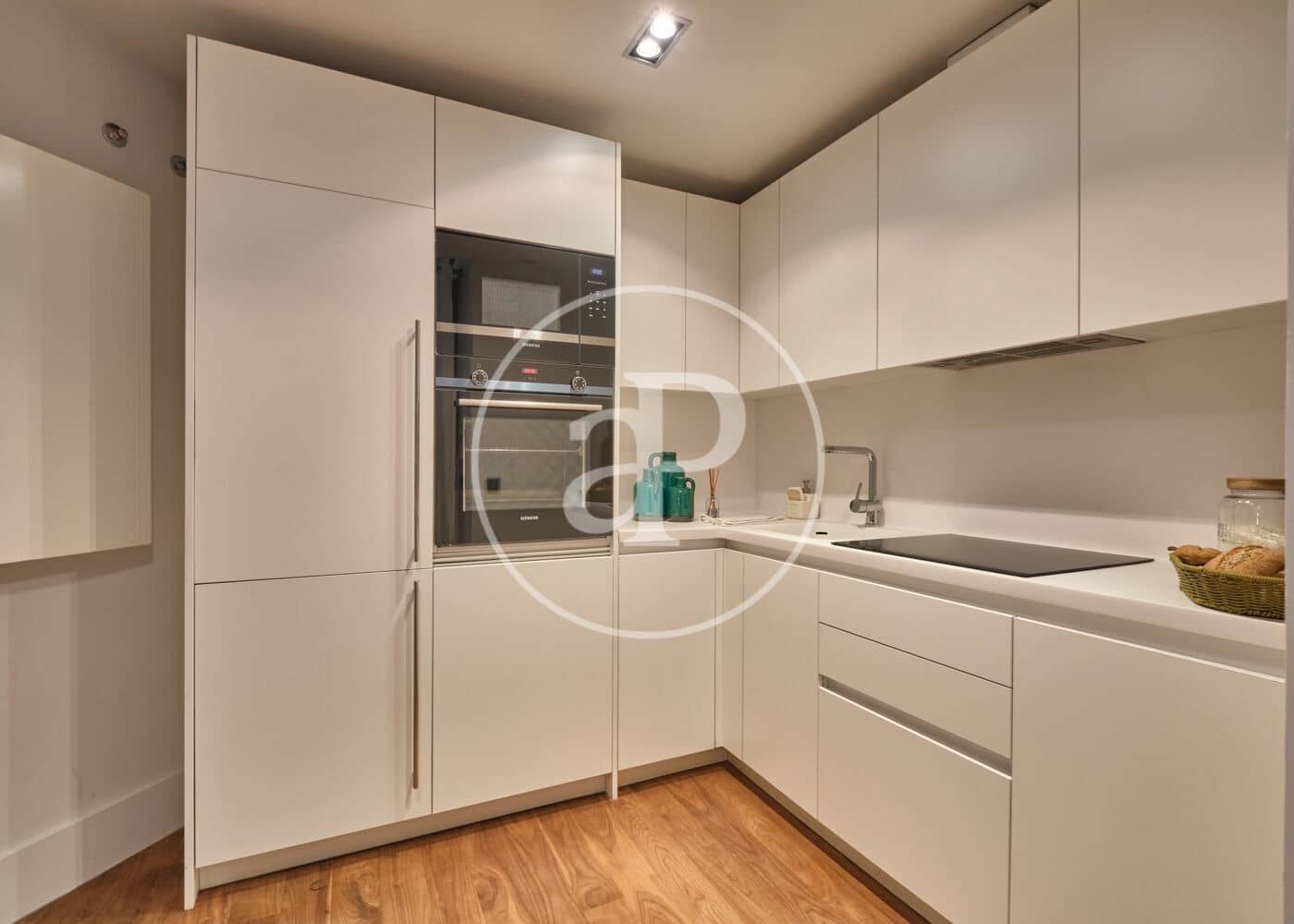 Appartement de 3 chambres à louer à Madrid ville - 3 350 € (Ref: 9831546)