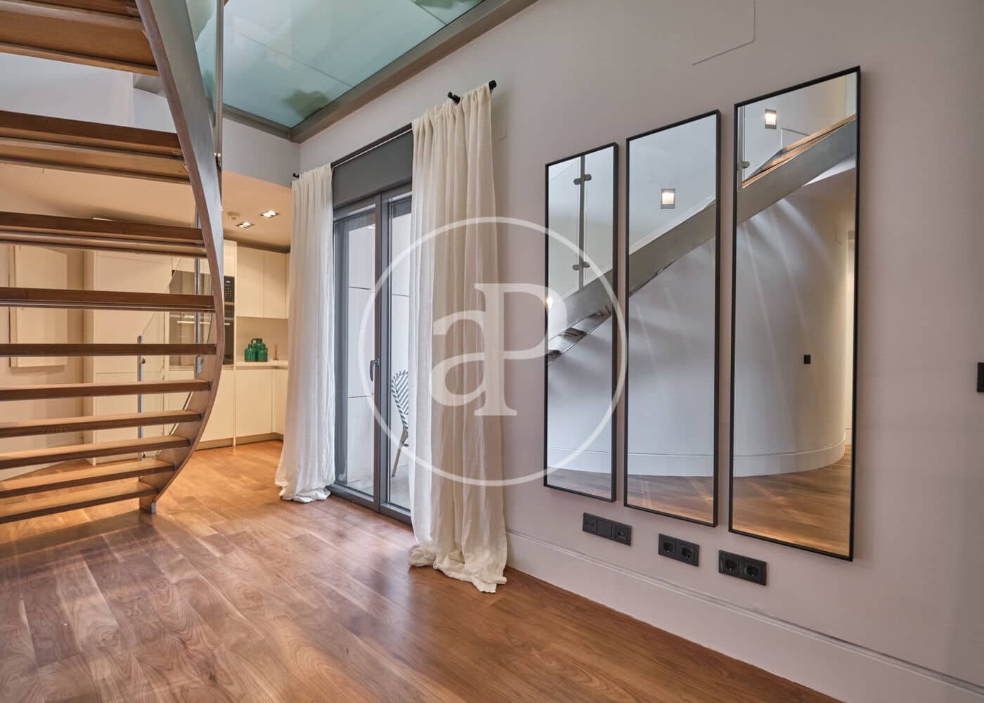 Appartement de 3 chambres à louer à Madrid ville - 3 350 € (Ref: 9831546)