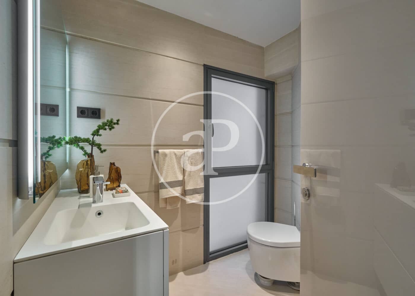 Appartement de 3 chambres à louer à Madrid ville - 3 350 € (Ref: 9831546)