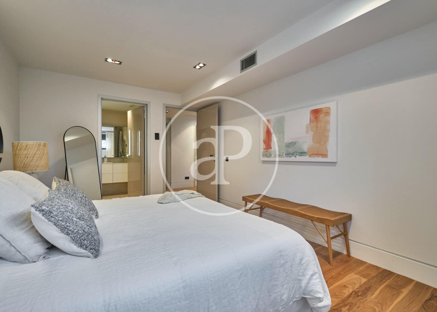 Appartement de 3 chambres à louer à Madrid ville - 3 350 € (Ref: 9831546)
