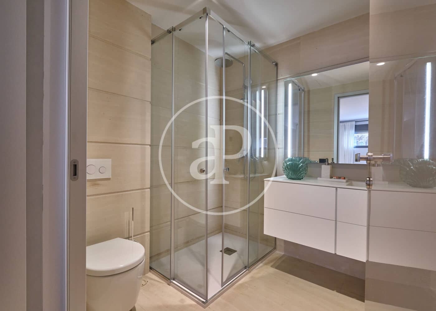 Appartement de 3 chambres à louer à Madrid ville - 3 350 € (Ref: 9831546)