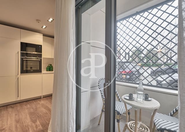 Appartement de 3 chambres à louer à El Viso, Madrid ville - 3 350 € (Ref: 9831546)