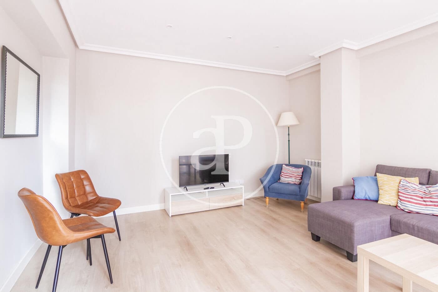 Apartamento de 3 habitaciones en Madrid ciudad en alquiler - 2.400 € (Ref: 9831548)