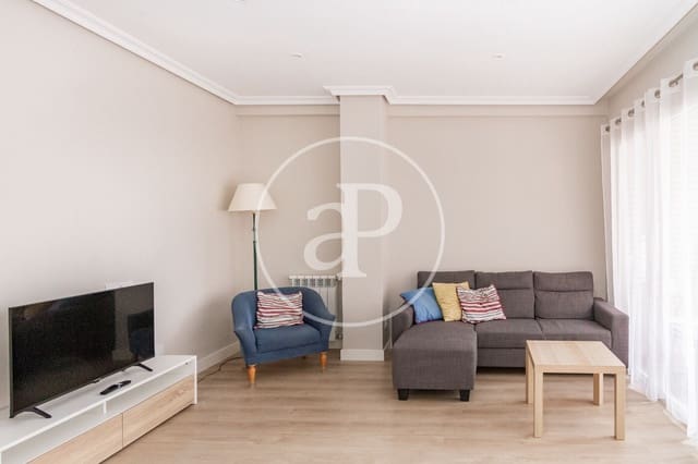Apartamento de 3 habitaciones en Embajadores, Madrid ciudad en alquiler - 2.400 € (Ref: 9831548)
