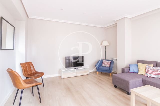 Apartamento de 3 habitaciones en Embajadores, Madrid ciudad en alquiler - 2.400 € (Ref: 9831548)