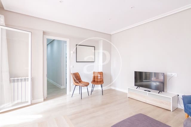 Apartamento de 3 habitaciones en Embajadores, Madrid ciudad en alquiler - 2.400 € (Ref: 9831548)