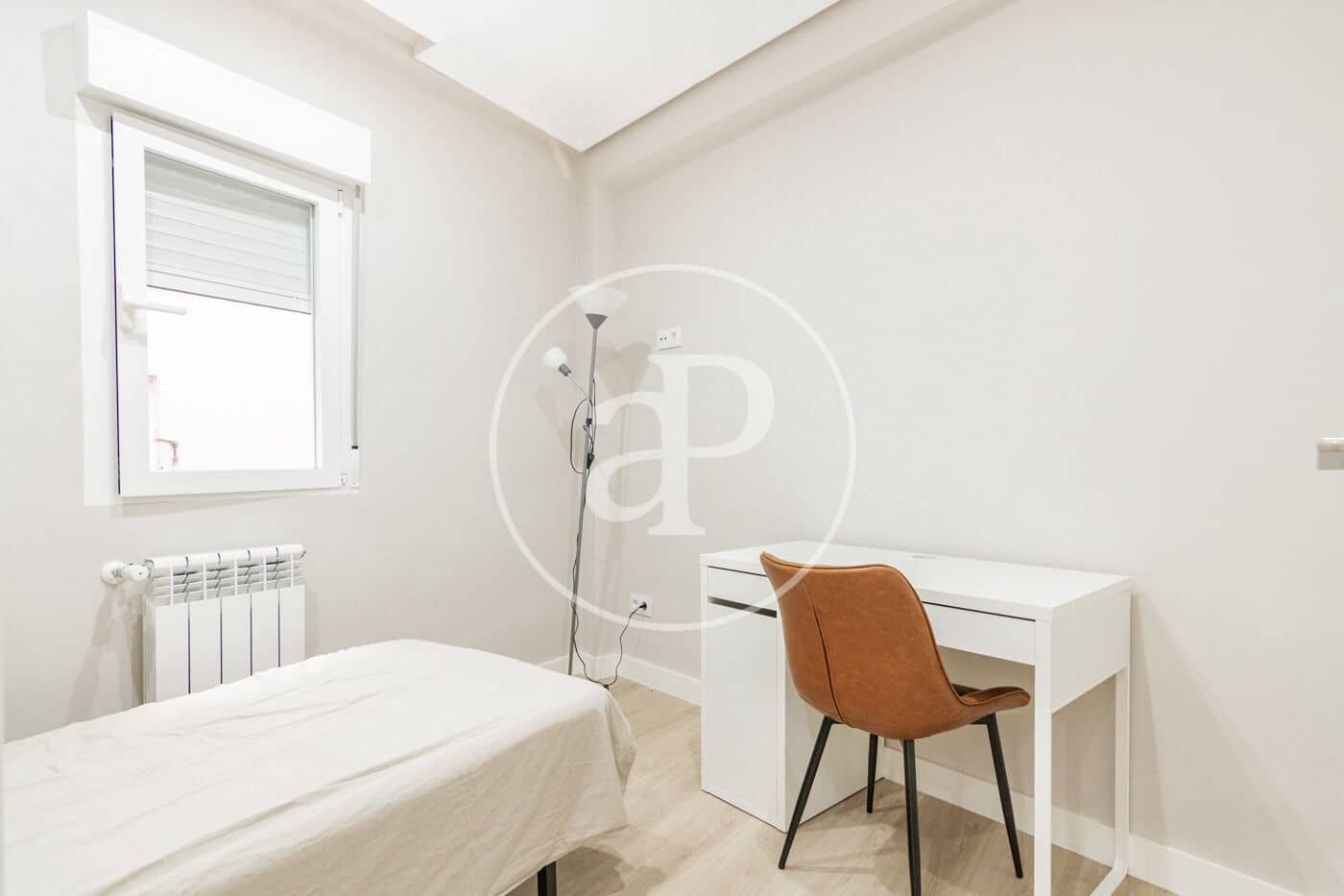 Apartamento de 3 habitaciones en Madrid ciudad en alquiler - 2.400 € (Ref: 9831548)