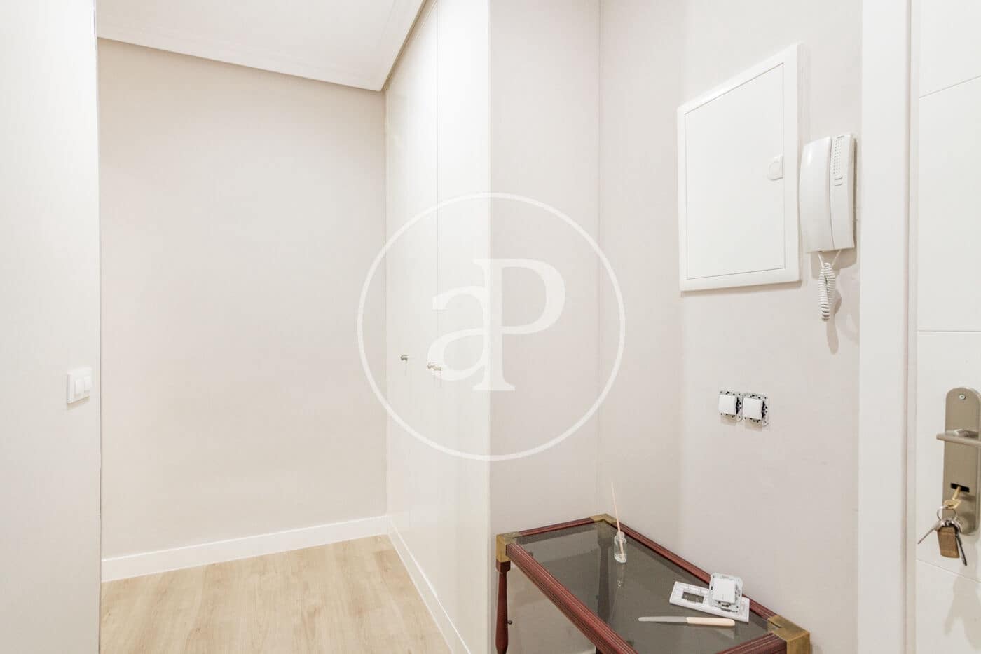 Apartamento de 3 habitaciones en Madrid ciudad en alquiler - 2.400 € (Ref: 9831548)