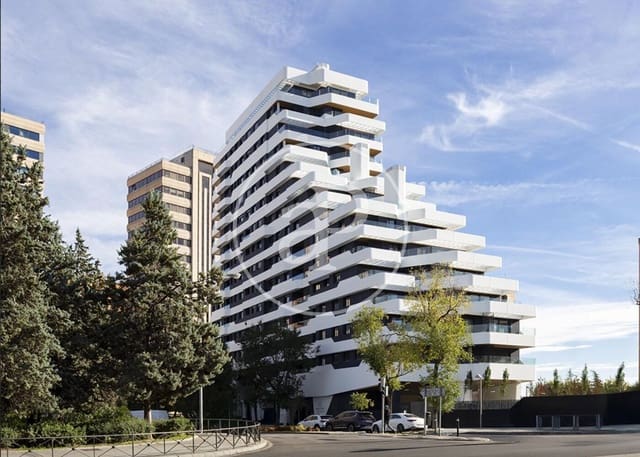 3 soveværelse Lejlighed til salg i Estrella, Madrid by med swimmingpool - € 1.650.000 (Ref: 9831551)