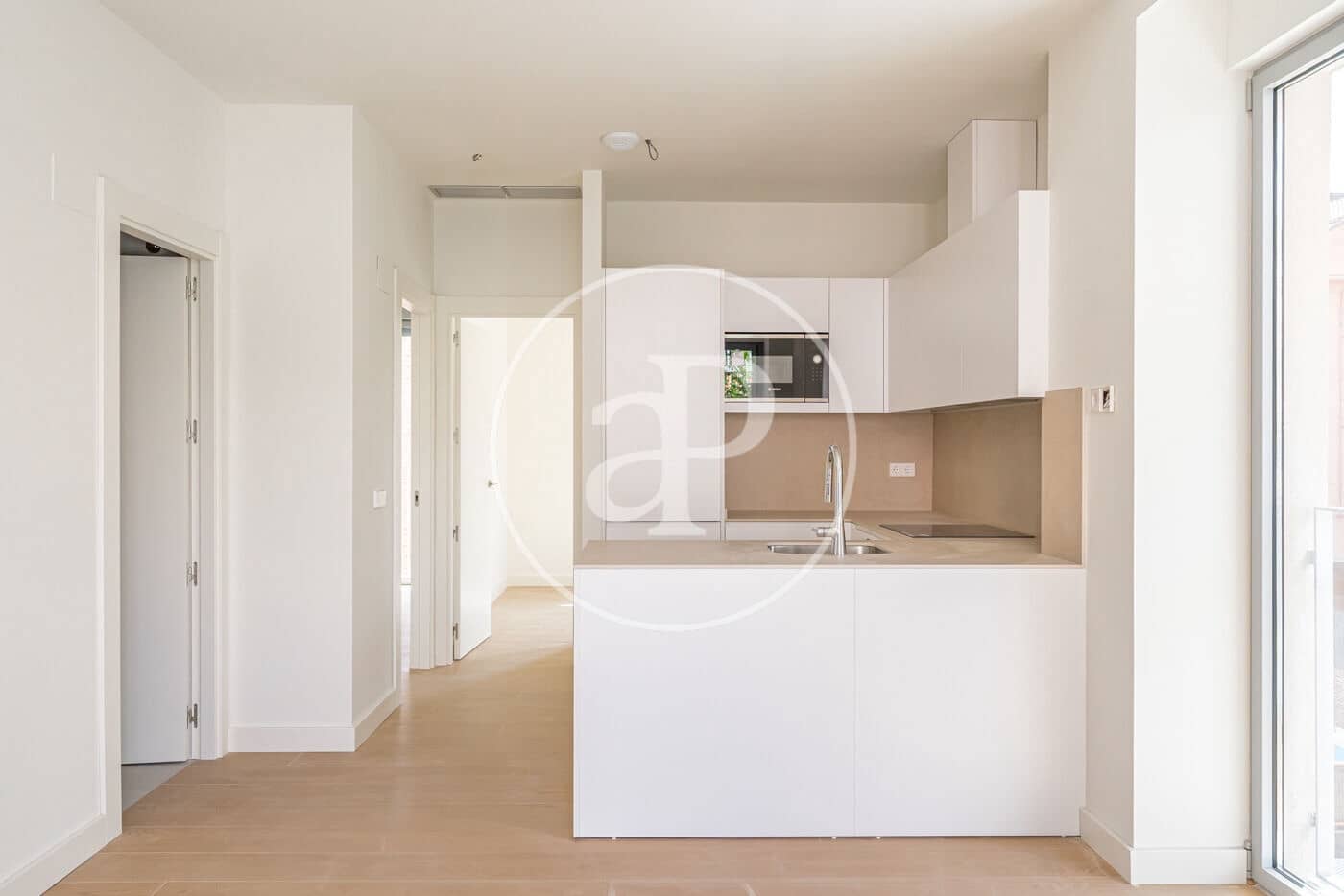 Appartement de 1 chambre à louer à Madrid ville avec piscine garage - 2 500 € (Ref: 9831554)