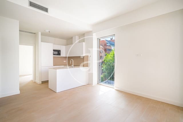1 soverom Leilighet til leie i San Juan Bautista, Madrid by med svømmebasseng garasje - € 2 500 (Ref: 9831554)