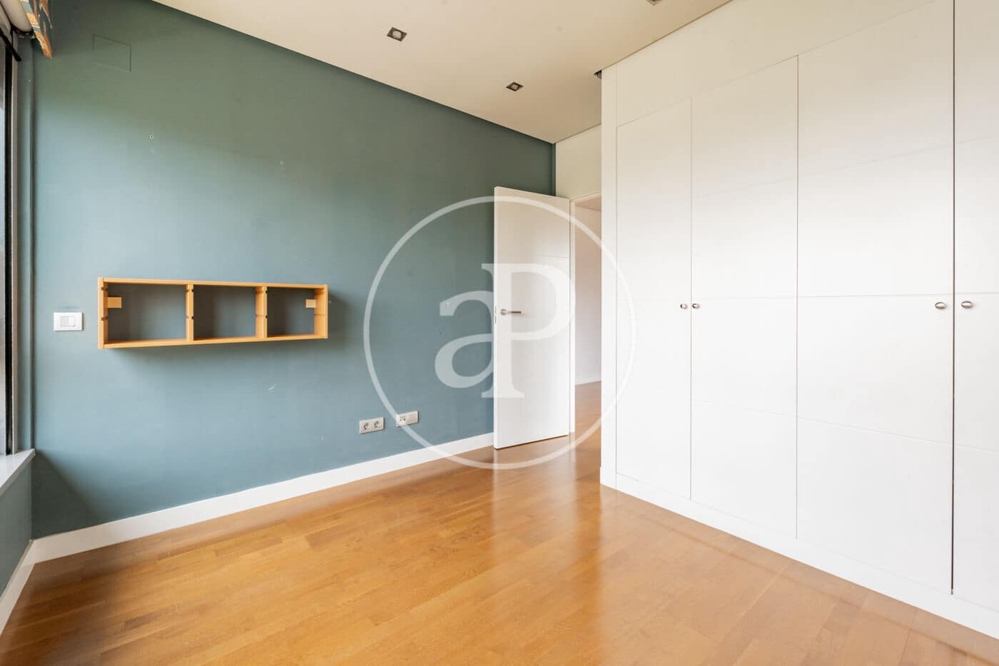 2 sypialnia Apartament do wynajęcia w Miasto Madryt z basenem garażem - 1 700 € (Ref: 9831555)