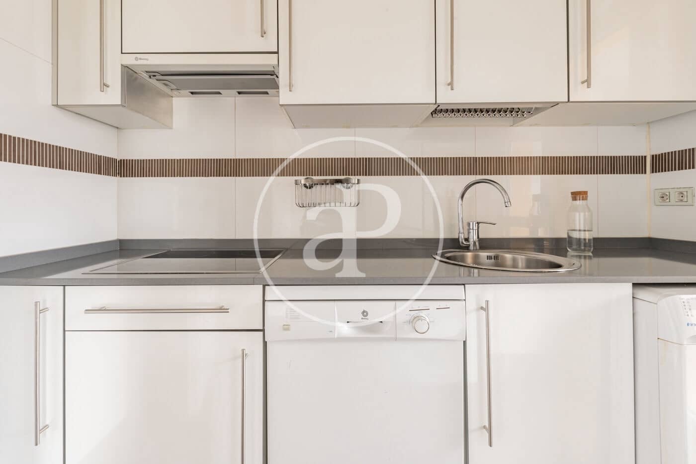 2 sypialnia Apartament do wynajęcia w Miasto Madryt z basenem garażem - 1 700 € (Ref: 9831555)