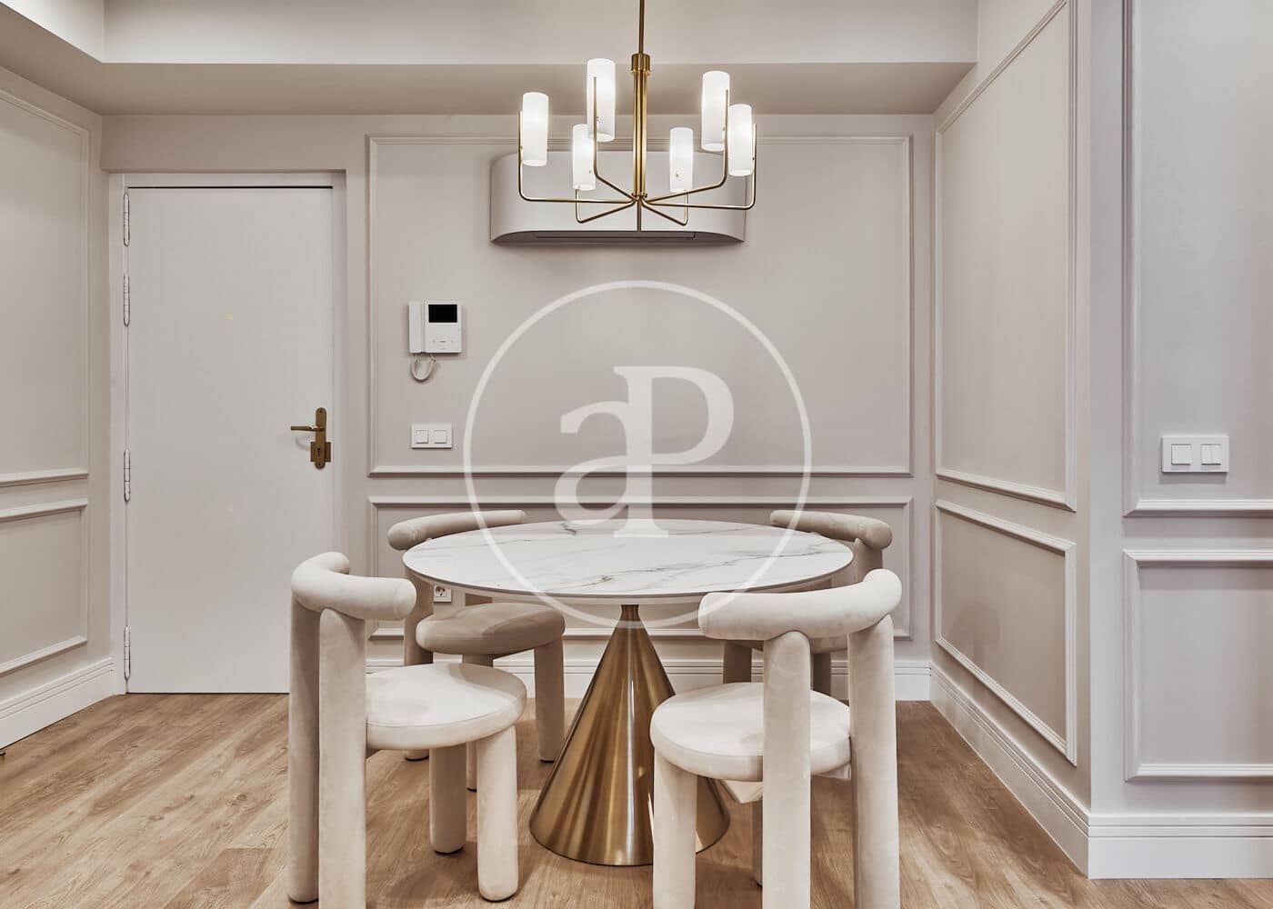 2 sovrum Lägenhet till salu i Madrid stad - 1 049 000 € (Ref: 9831556)