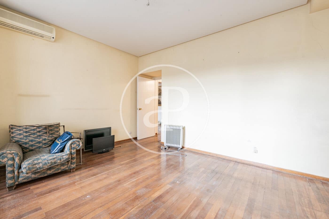 5 bedroom Apartment for sale in Madrid city - € 2,700,000 (Ref: 9833673)