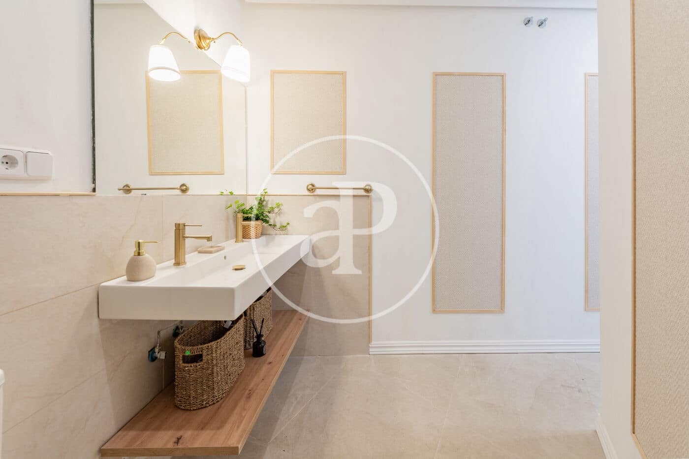3 bedroom Apartment for sale in Madrid city - € 1,490,000 (Ref: 9836676)