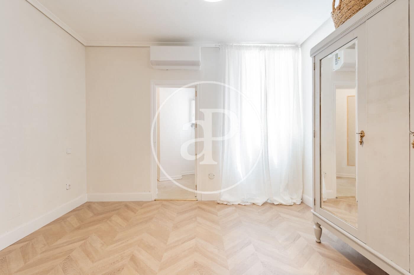 3 bedroom Apartment for sale in Madrid city - € 1,490,000 (Ref: 9836676)