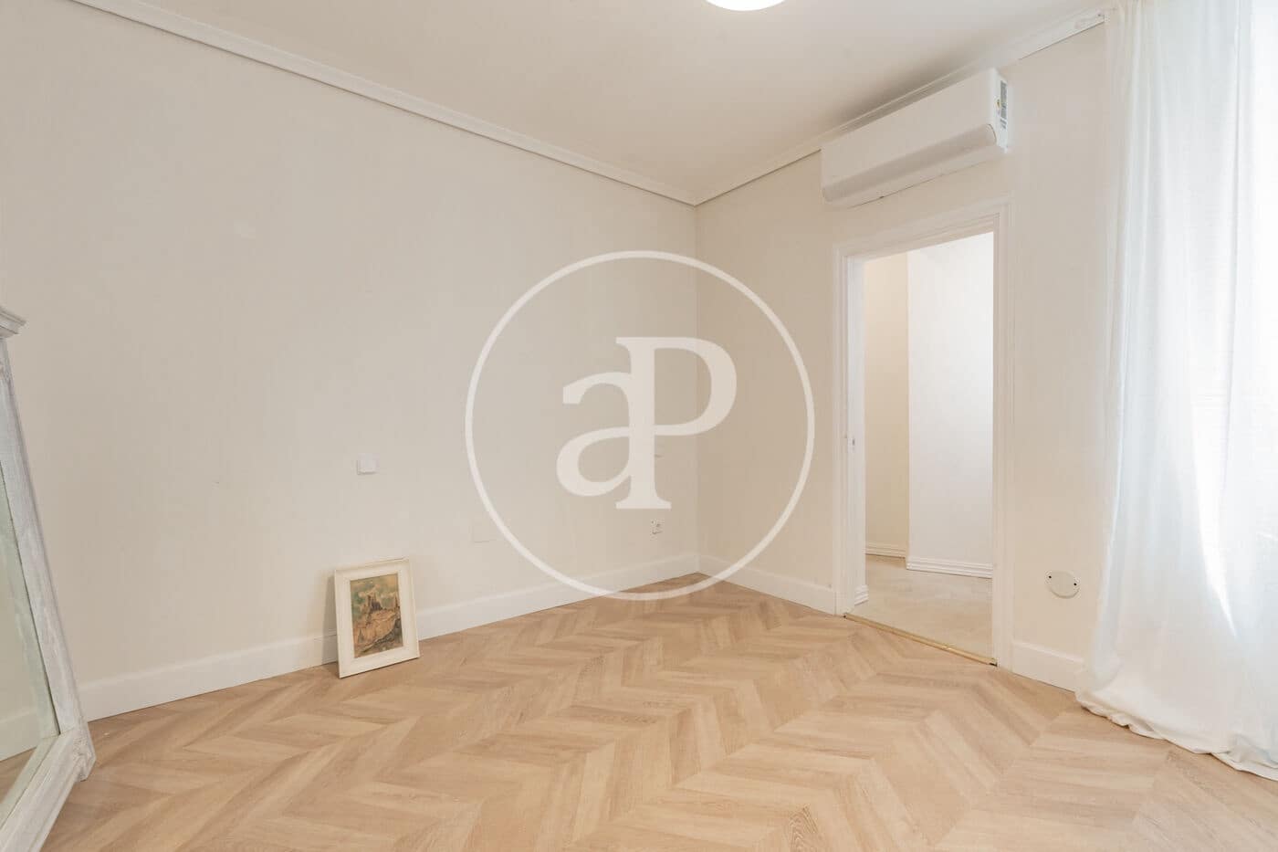 3 bedroom Apartment for sale in Madrid city - € 1,490,000 (Ref: 9836676)