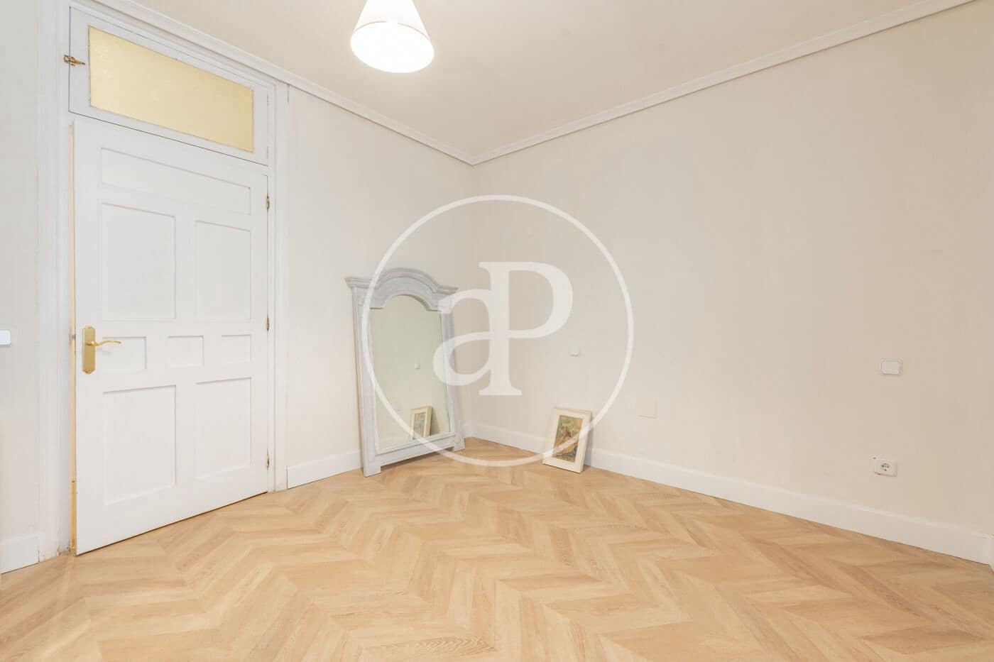 3 bedroom Apartment for sale in Madrid city - € 1,490,000 (Ref: 9836676)