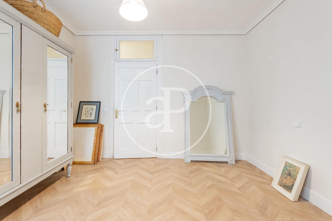 3 bedroom Apartment for sale in Madrid city - € 1,490,000 (Ref: 9836676)