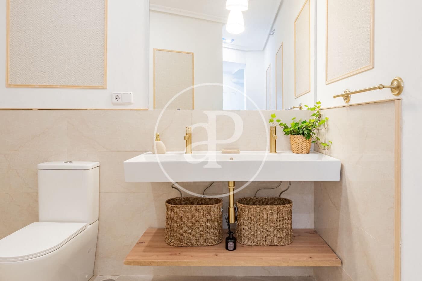 3 bedroom Apartment for sale in Madrid city - € 1,490,000 (Ref: 9836676)