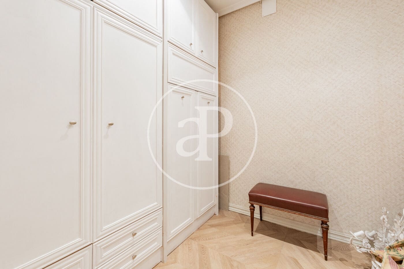 3 bedroom Apartment for sale in Madrid city - € 1,490,000 (Ref: 9836676)
