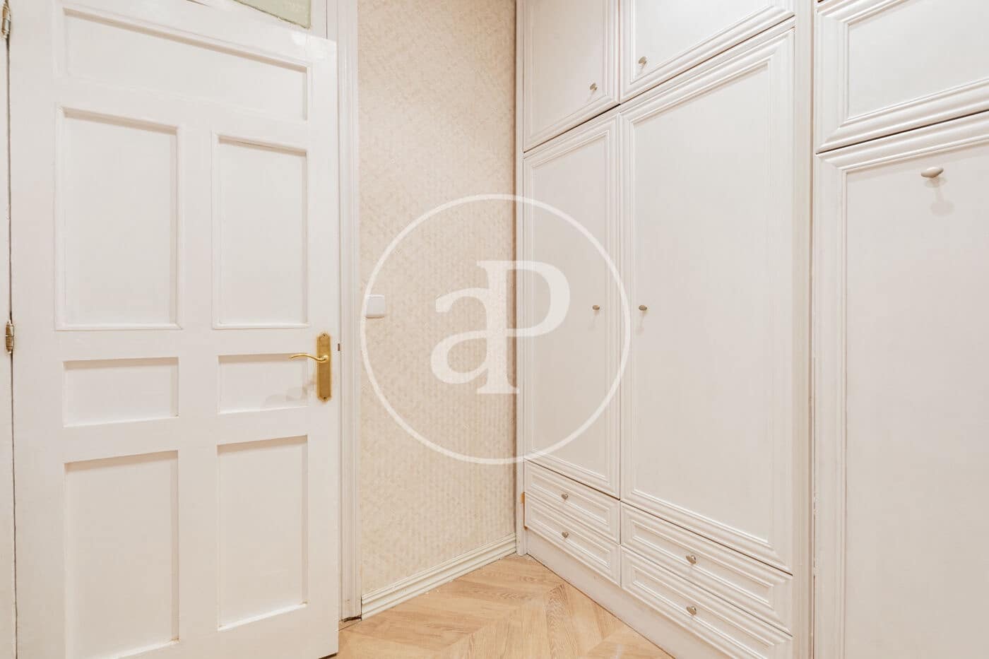 3 bedroom Apartment for sale in Madrid city - € 1,490,000 (Ref: 9836676)