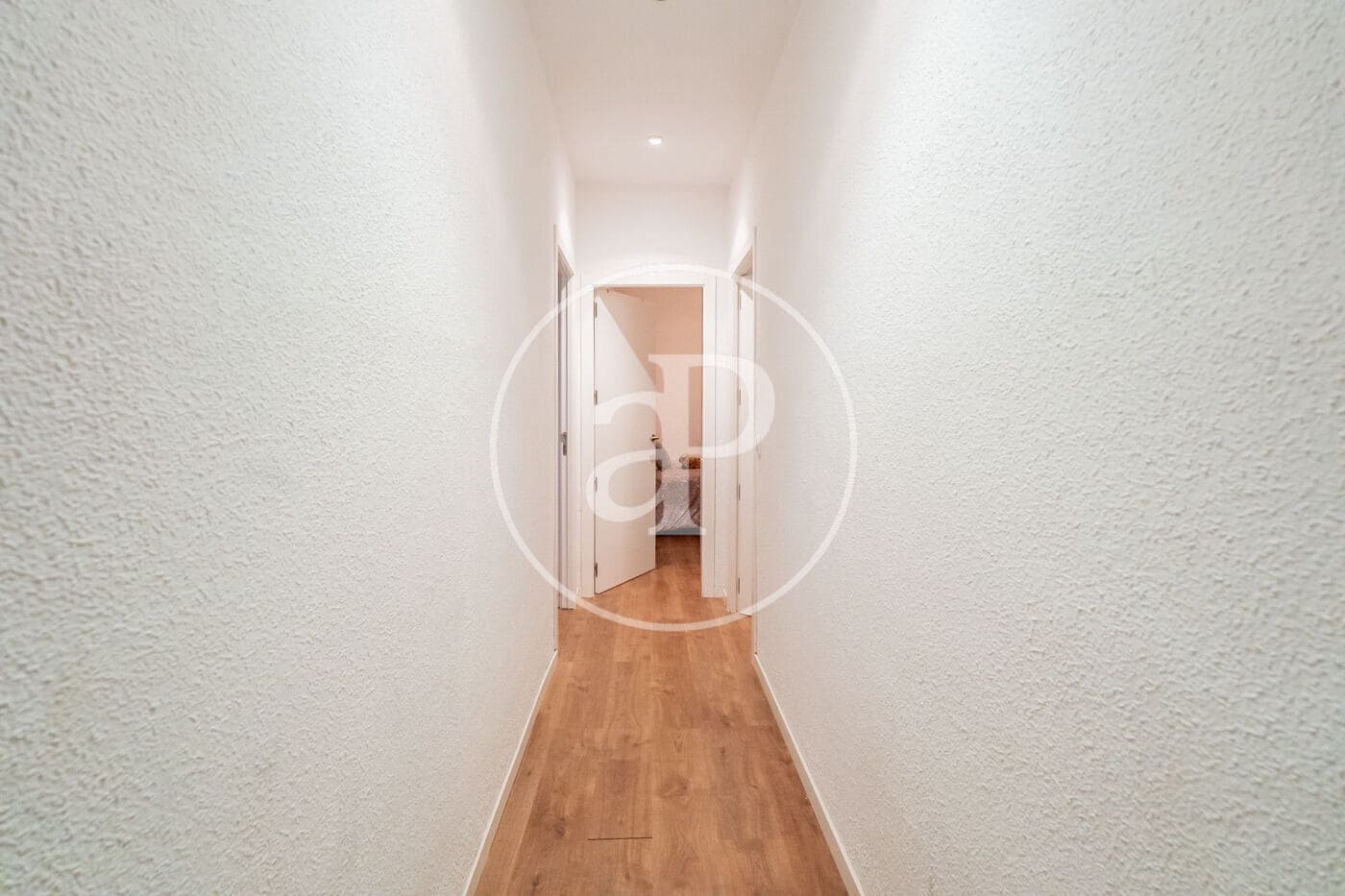 3 soveværelse Lejlighed til leje i Madrid by - € 2.400 (Ref: 9836677)