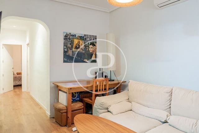 3 sovrum Lägenhet att hyra i Universidad, Madrid stad - 2 400 € (Ref: 9836677)