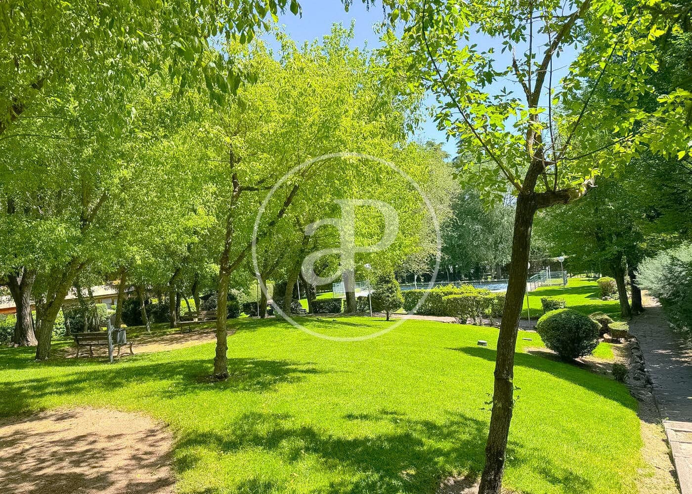 5 bedroom Apartment for sale in La Moraleja with pool - € 1,560,000 (Ref: 9836678)