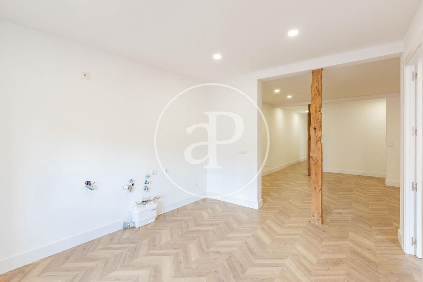 2 bedroom Apartment for sale in Madrid city - € 690,000 (Ref: 9836680)