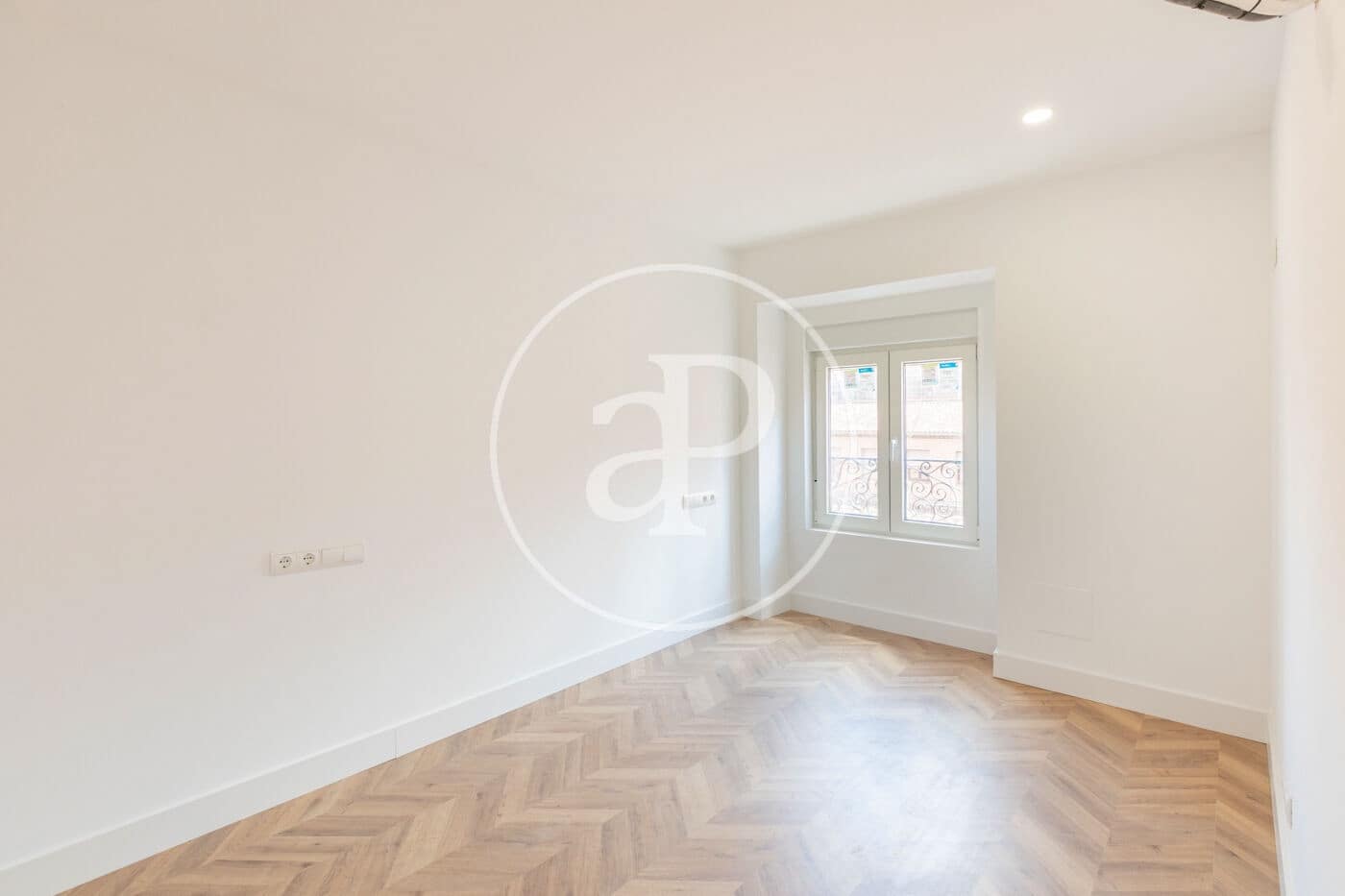 2 bedroom Apartment for sale in Madrid city - € 690,000 (Ref: 9836680)
