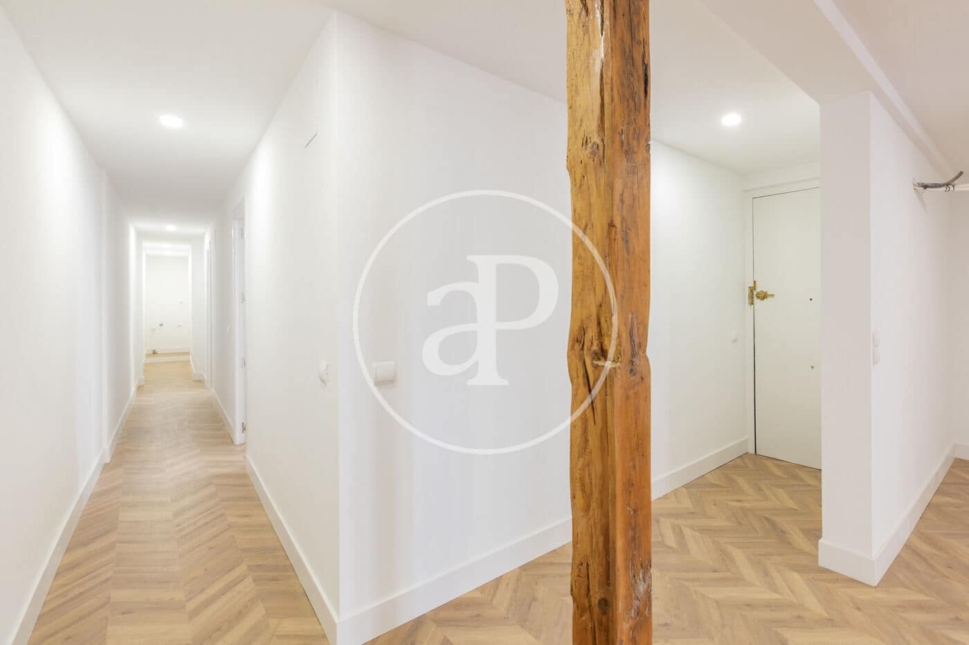 2 bedroom Apartment for sale in Madrid city - € 690,000 (Ref: 9836680)
