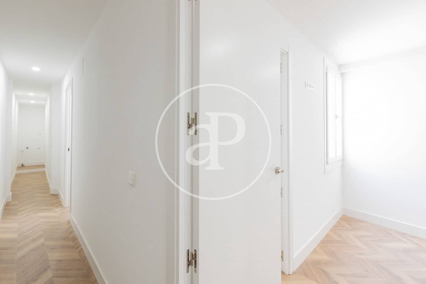 2 bedroom Apartment for sale in Madrid city - € 690,000 (Ref: 9836680)