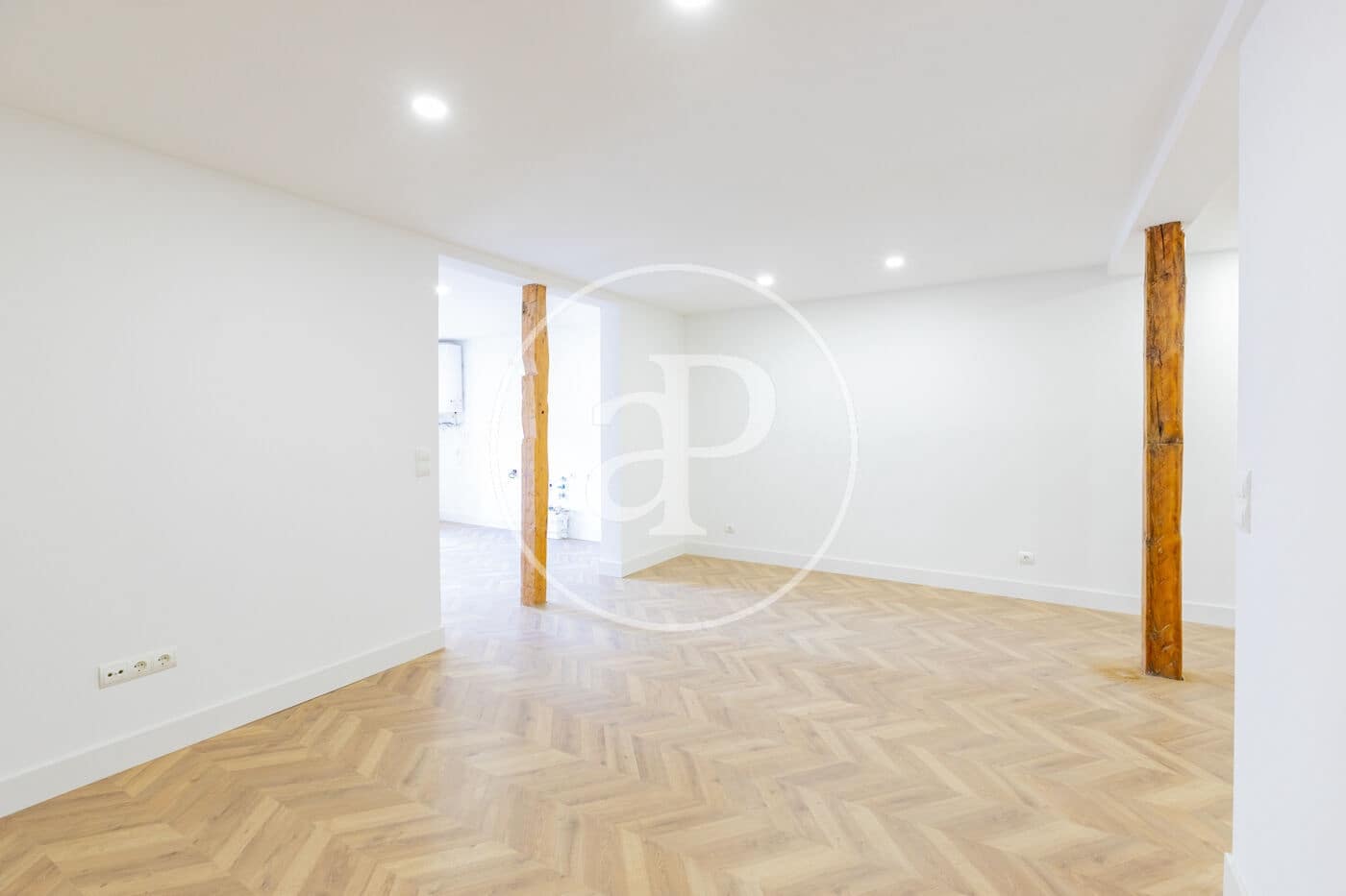 2 bedroom Apartment for sale in Madrid city - € 690,000 (Ref: 9836680)