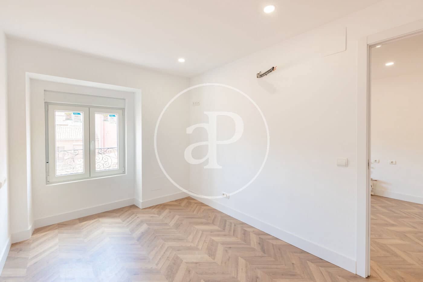 2 bedroom Apartment for sale in Madrid city - € 690,000 (Ref: 9836680)