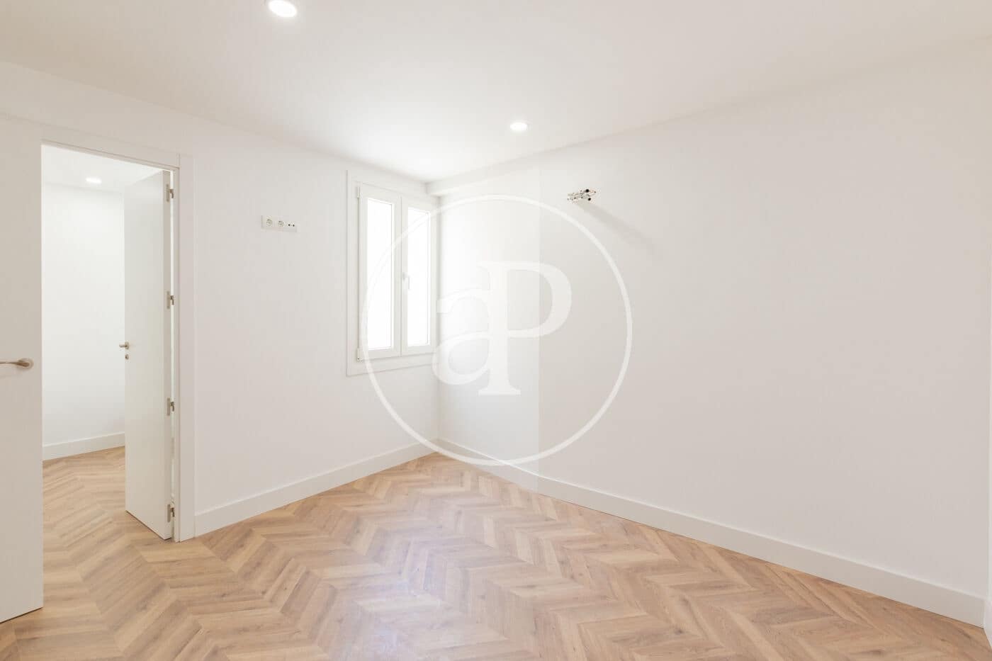 2 bedroom Apartment for sale in Madrid city - € 690,000 (Ref: 9836680)