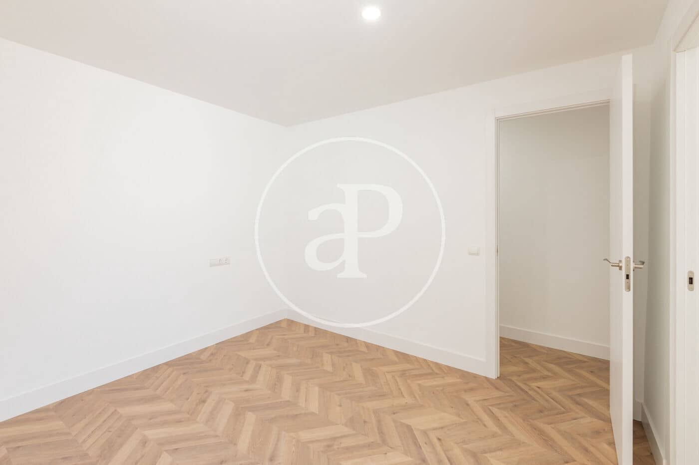2 bedroom Apartment for sale in Madrid city - € 690,000 (Ref: 9836680)