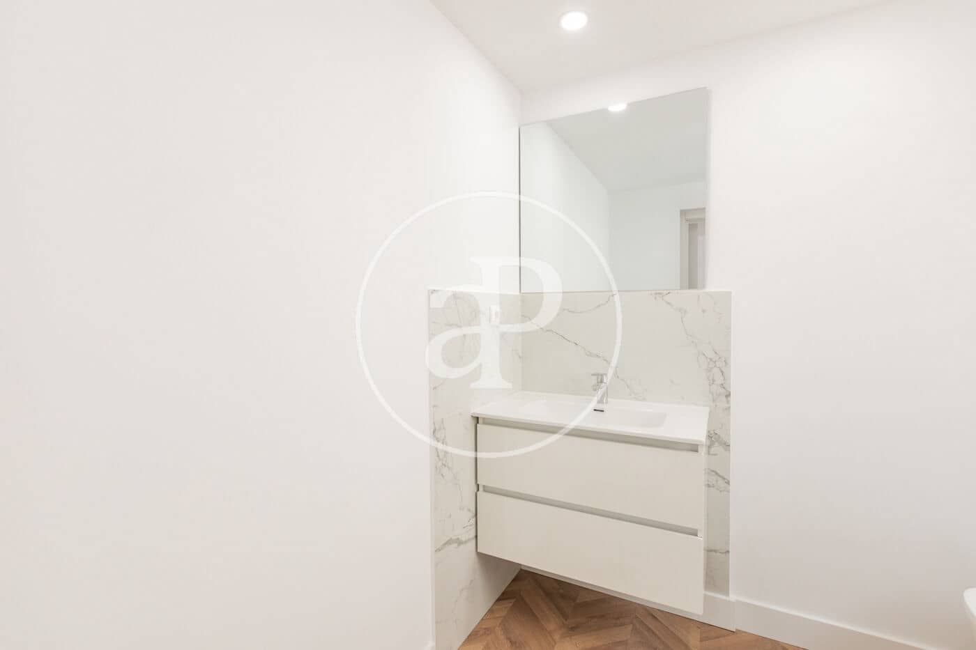 2 bedroom Apartment for sale in Madrid city - € 690,000 (Ref: 9836680)