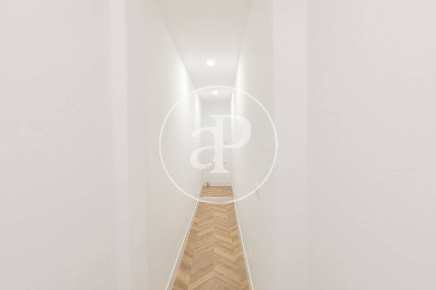 2 bedroom Apartment for sale in Madrid city - € 690,000 (Ref: 9836680)