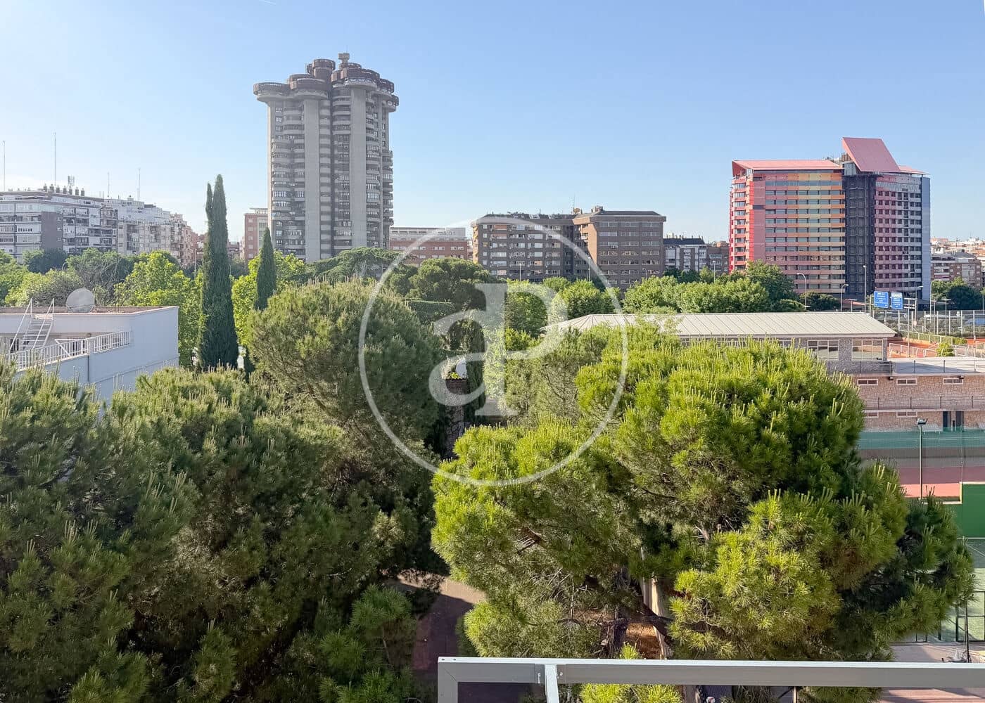 2 slaapkamer Appartement te koop in Madrid stad - € 499.000 (Ref: 9843408)