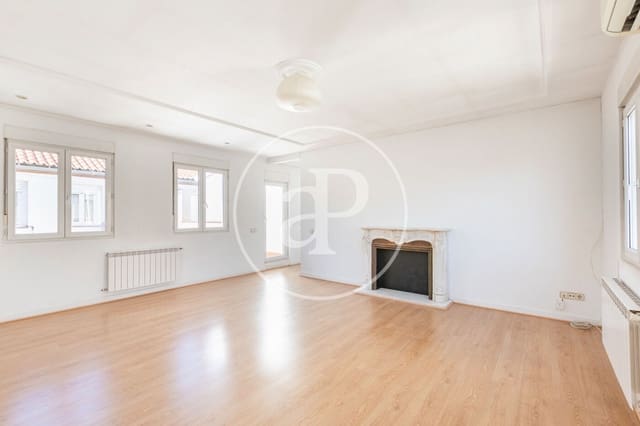 Apartamento de 3 habitaciones en Cortes, Madrid ciudad en alquiler - 3.950 € (Ref: 9843409)