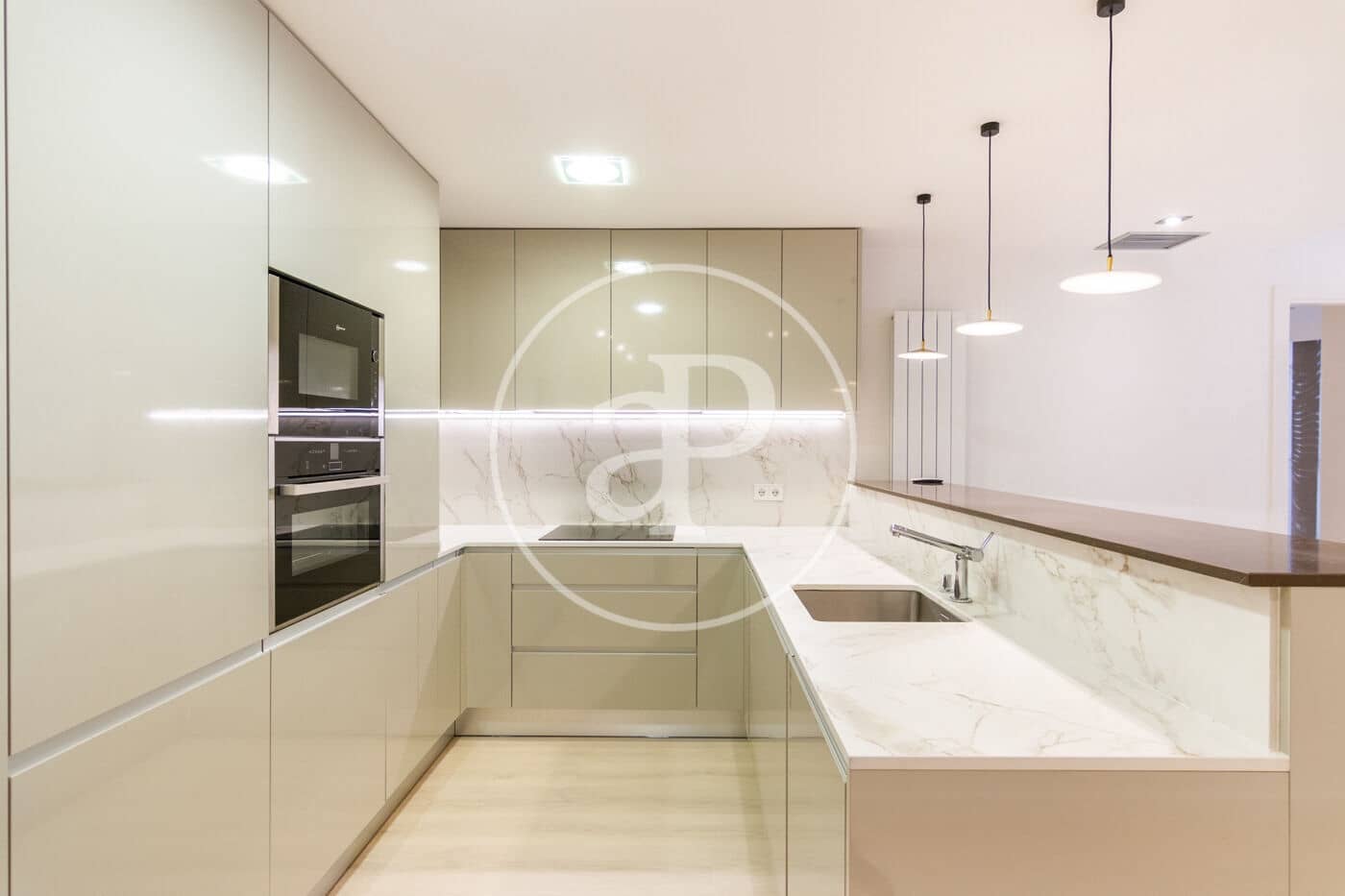 1 sypialnia Apartament do wynajęcia w Miasto Madryt - 2 650 € (Ref: 9843410)