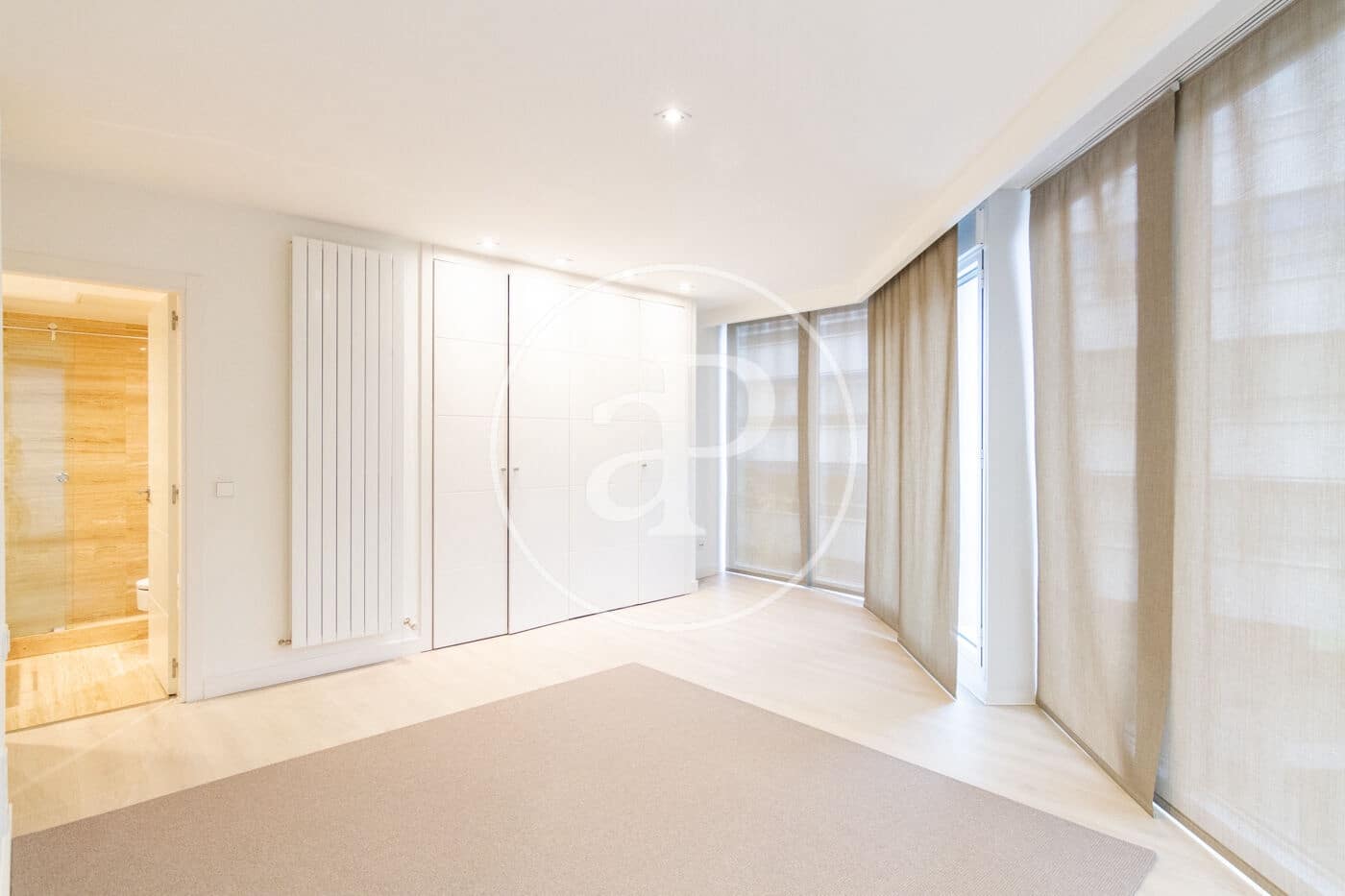 1 sypialnia Apartament do wynajęcia w Miasto Madryt - 2 650 € (Ref: 9843410)