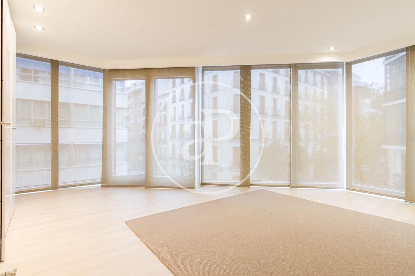 1 sypialnia Apartament do wynajęcia w Miasto Madryt - 2 650 € (Ref: 9843410)